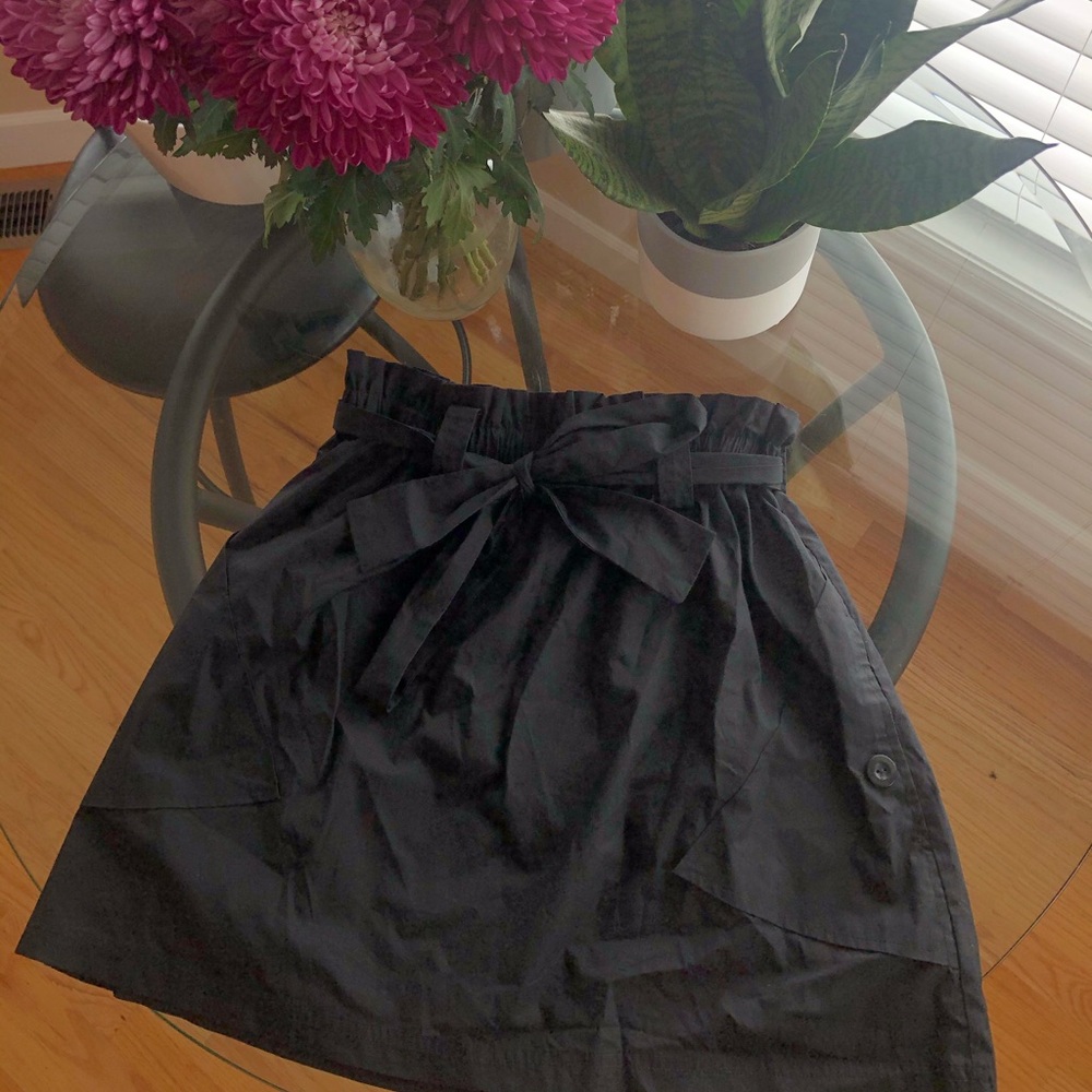 URBAN OUTFITTERS black circle skirt